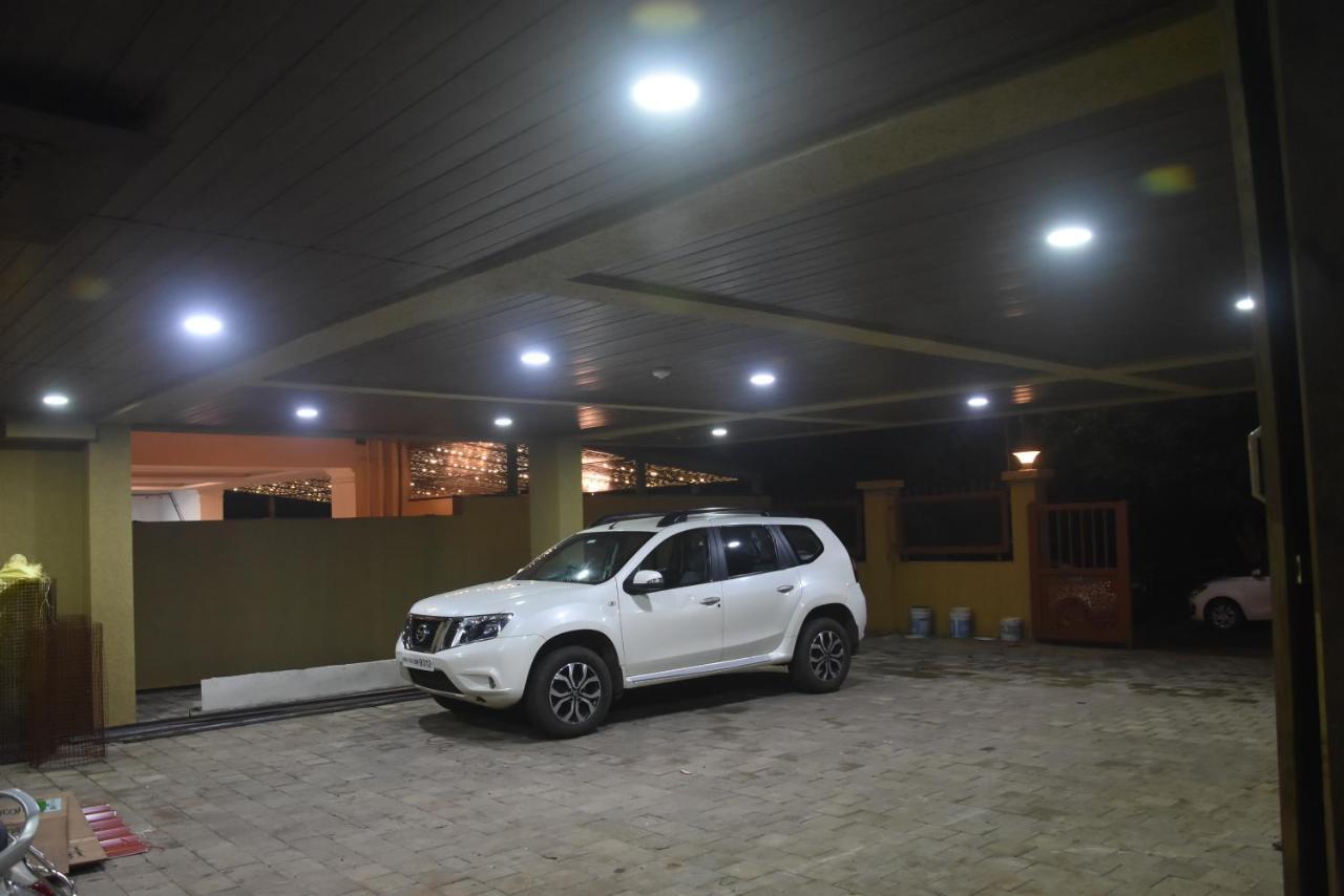 Regal Panhala Residency Hotel Exterior photo